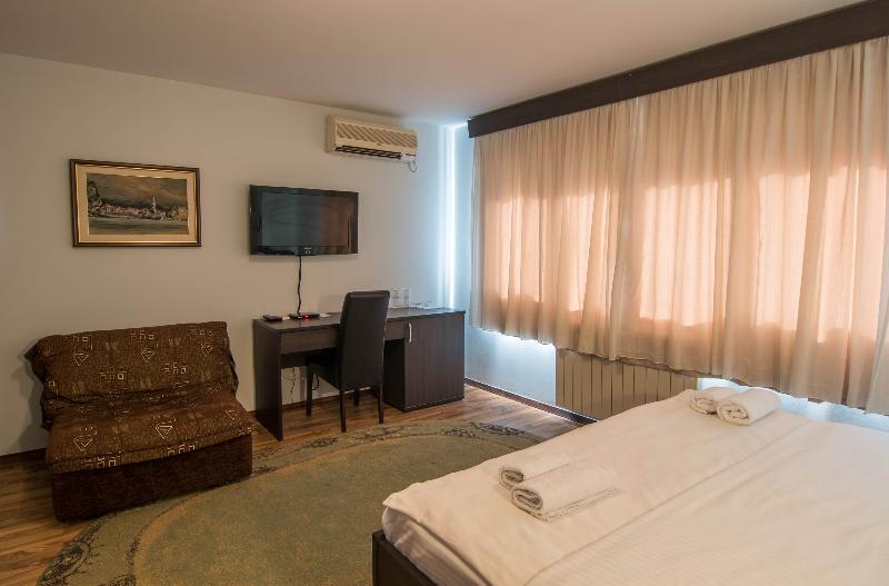 Hotel Ambiente Podgorica Eksteriør billede